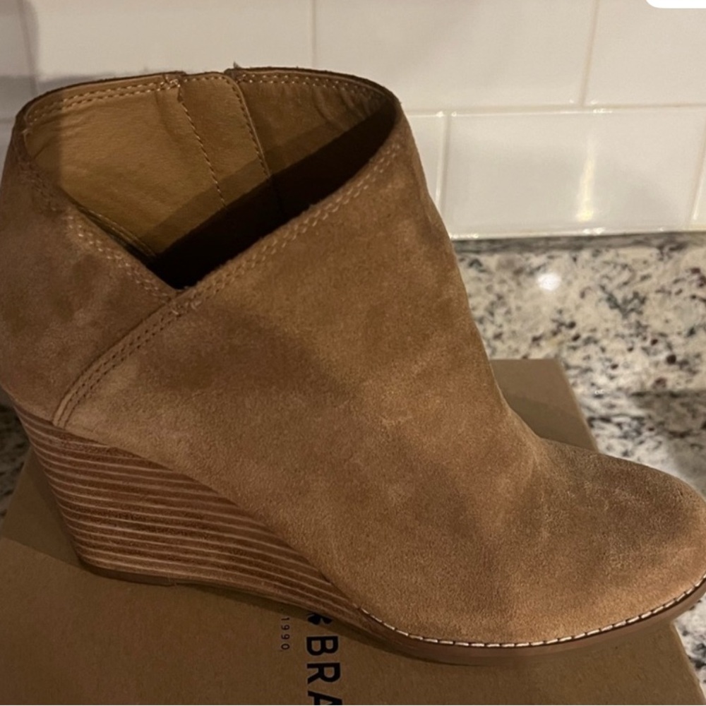 Lucky Brand Tan Suede Ankle Booties - Picture 3 of 4